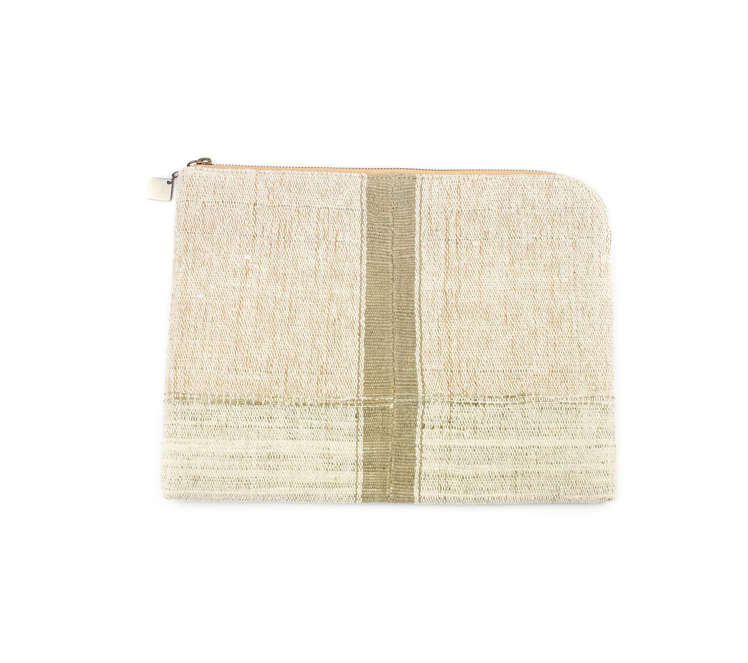 กระเป๋าคลัช Clutch ขนาด 13 นิ้ว รุ่น Rice Cycle สีเขียว